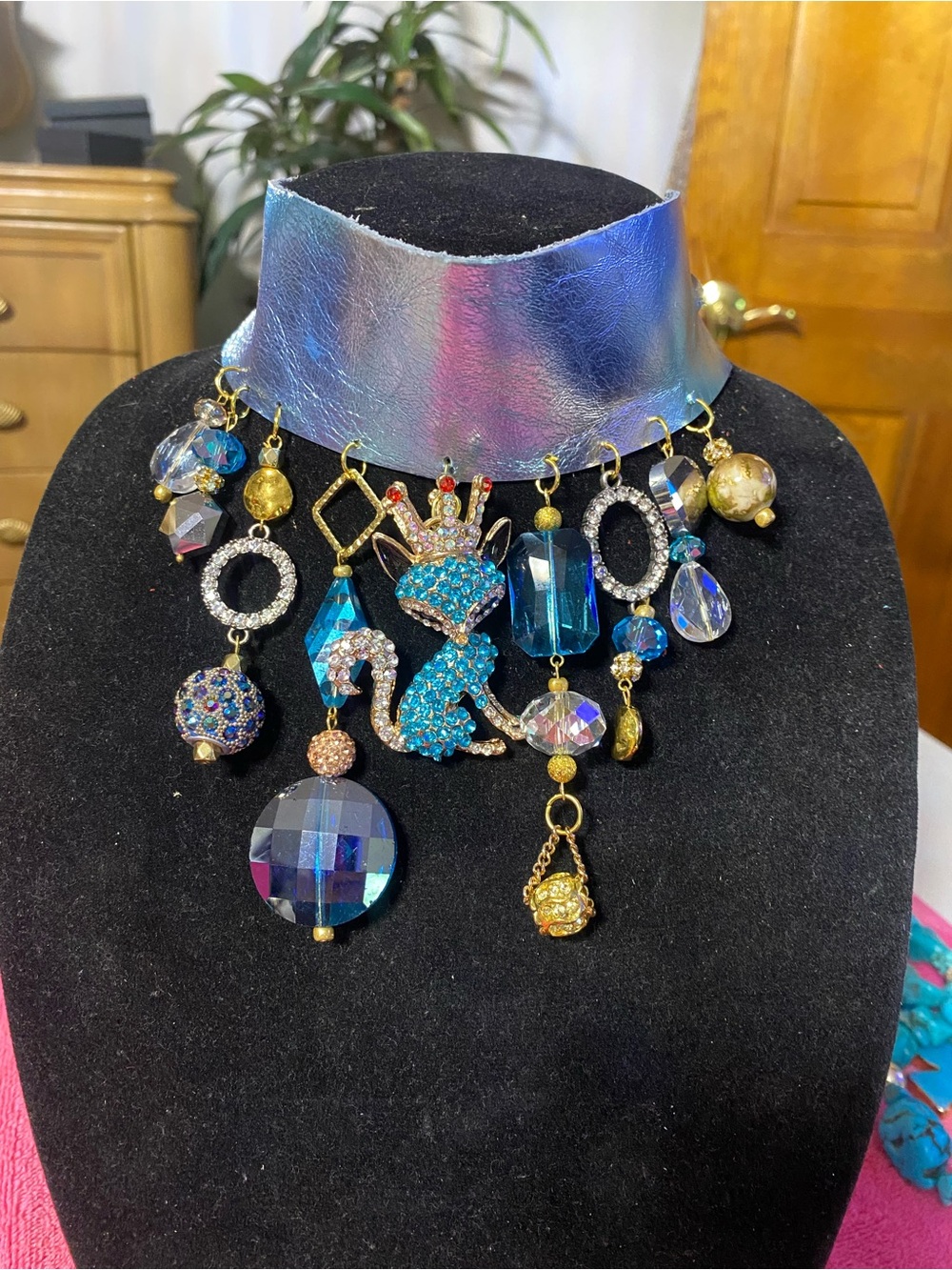 Blue Iridescent Charm Statement Choker Necklace - Unbranded